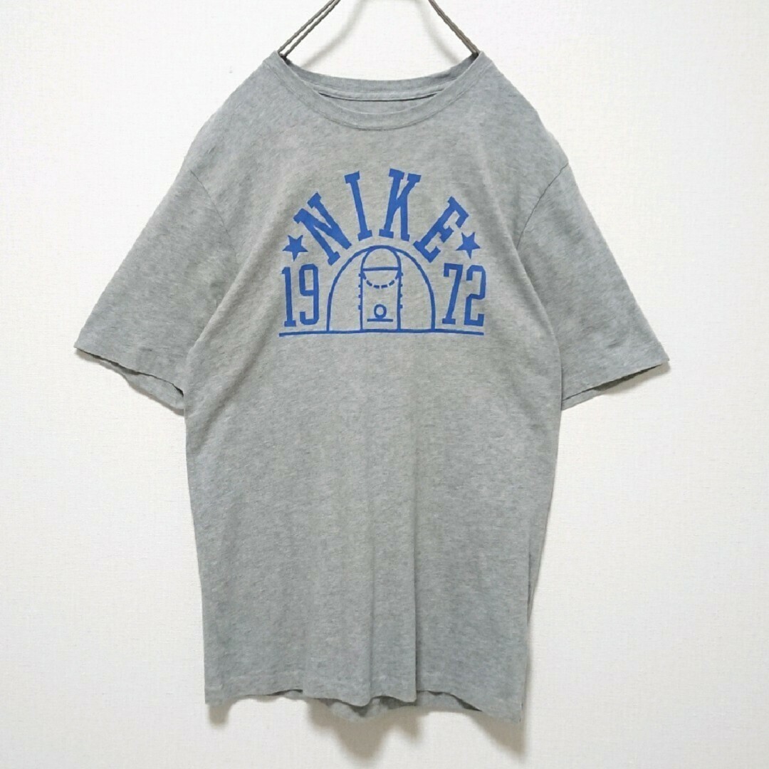 NIKE(ナイキ)のNIKE ナイキ フロント プリント ロゴ グレー 半袖 Tシャツ メンズのトップス(Tシャツ/カットソー(半袖/袖なし))の商品写真