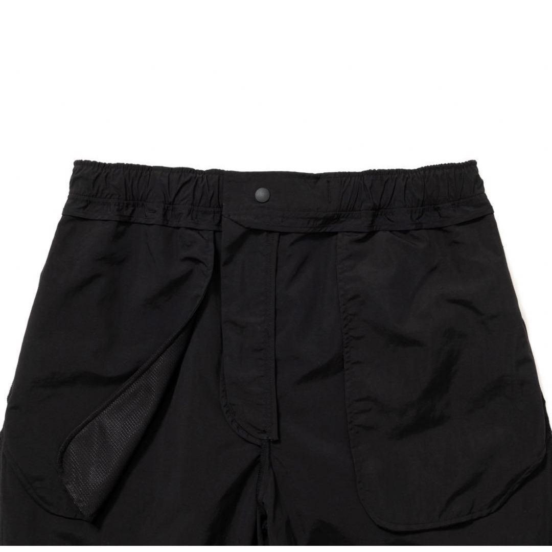 1LDK SELECT(ワンエルディーケーセレクト)のeveryone nylon belted easy pants (BLACK) メンズのパンツ(ワークパンツ/カーゴパンツ)の商品写真