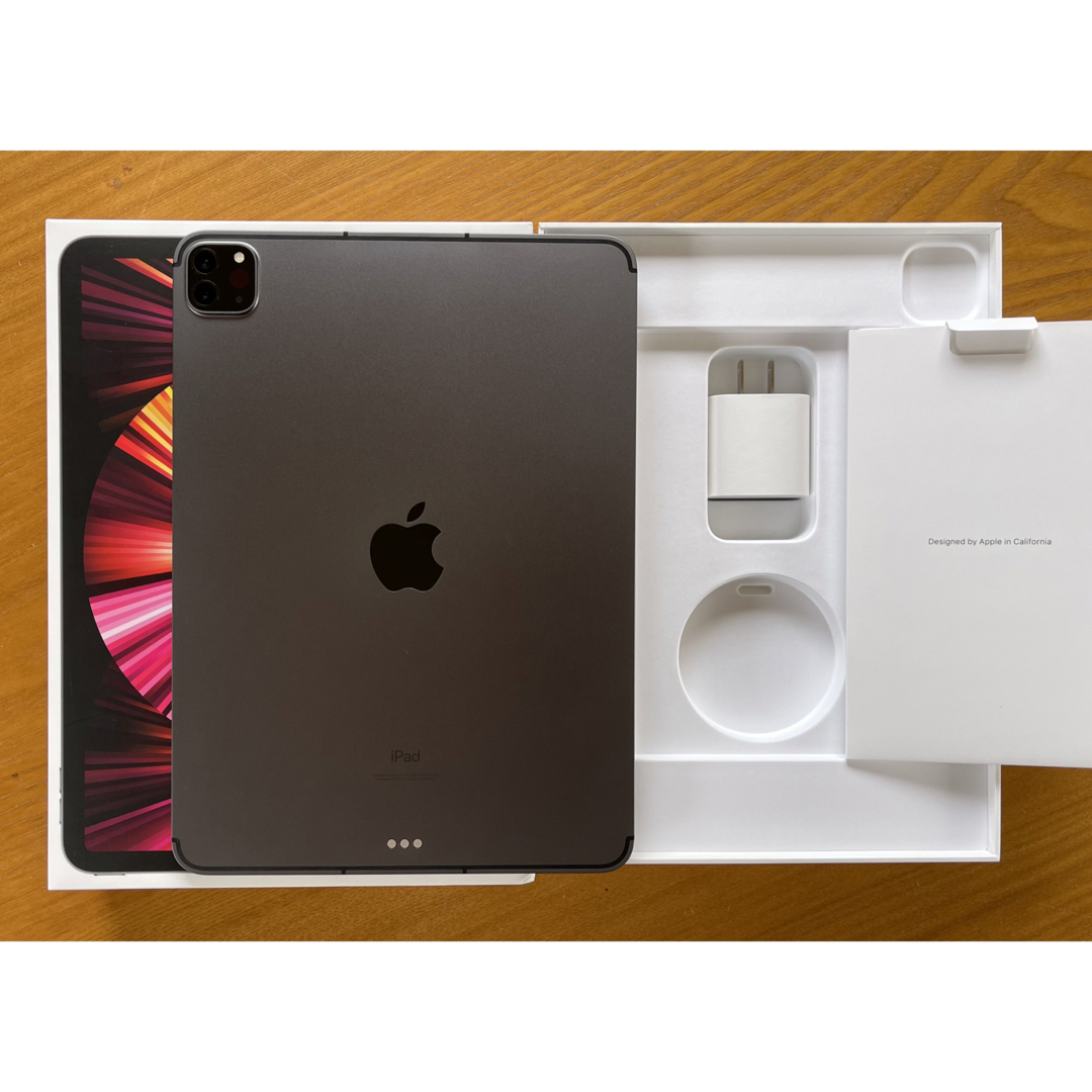 Apple(アップル)の新同 Apple iPad Pro 第3世代11インチCellular 128G スマホ/家電/カメラのPC/タブレット(タブレット)の商品写真