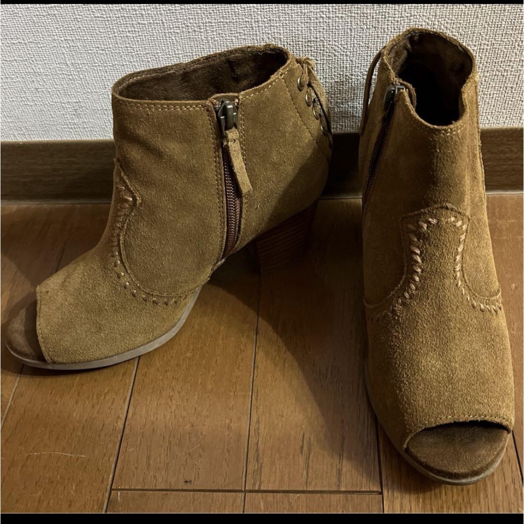 Minnetonka(ミネトンカ)のミネトンカ  オープントゥ ショートブーツ レディースの靴/シューズ(ブーツ)の商品写真