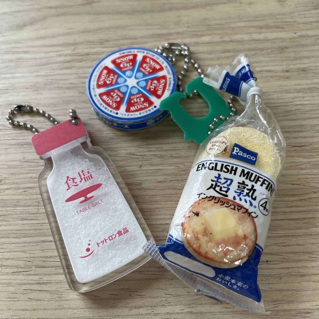 6pチーズ 超熟イングリッシュマフィン 食塩 エンタメ/ホビーのアニメグッズ(その他)の商品写真