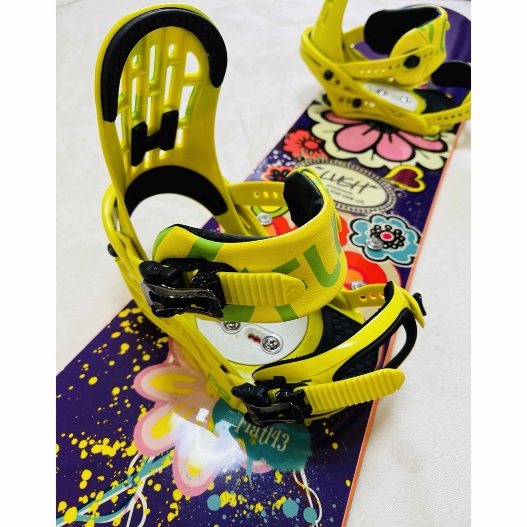 HEAD(ヘッド)のスノーボード　レディース　板　ビンディング・滑り止め・カバー付き スポーツ/アウトドアのスノーボード(ボード)の商品写真