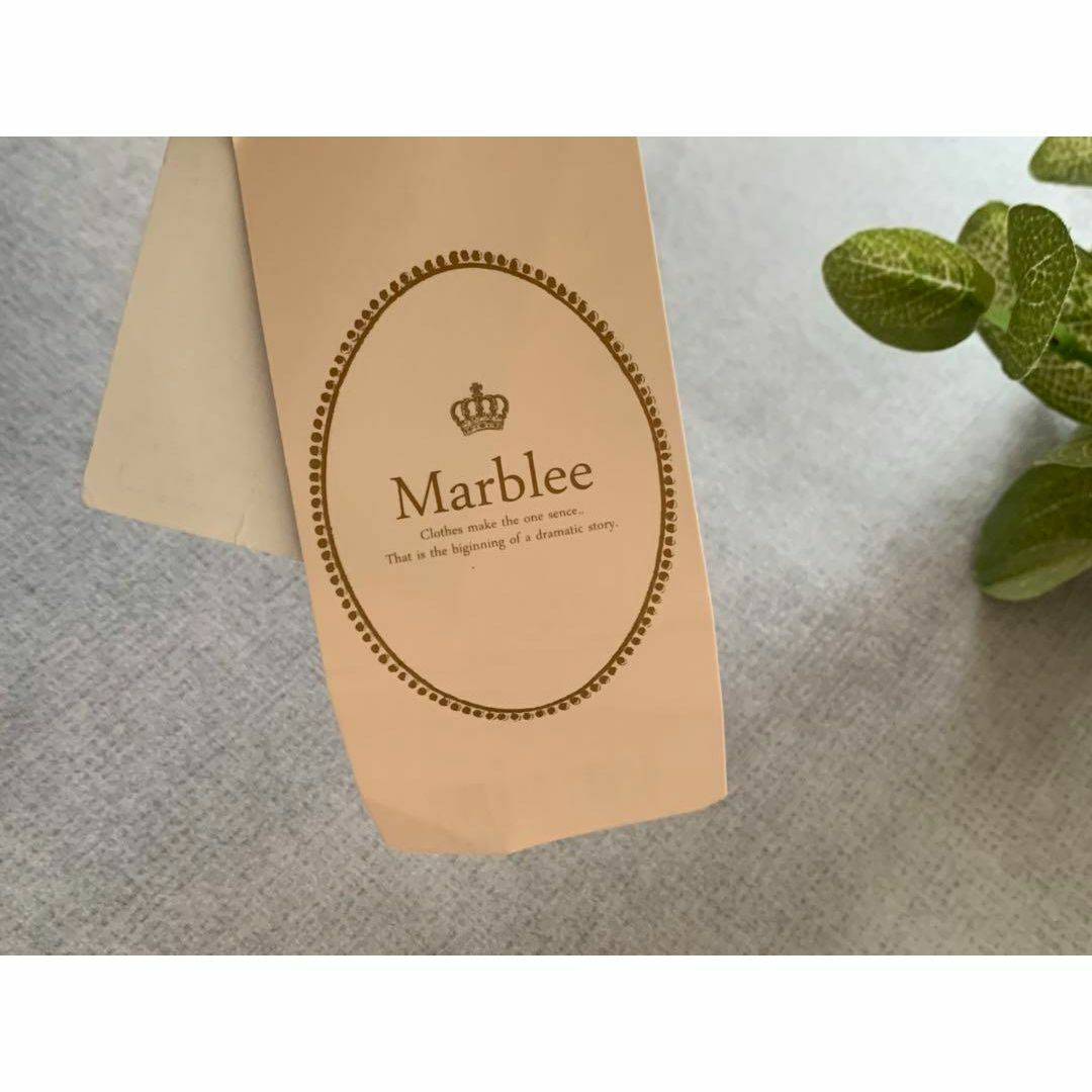 Marblee(マーブリー)の新品☆Marblee 薄手ノーカラーショート丈ジャケット 夏 羽織 ネイビー レディースのジャケット/アウター(ノーカラージャケット)の商品写真