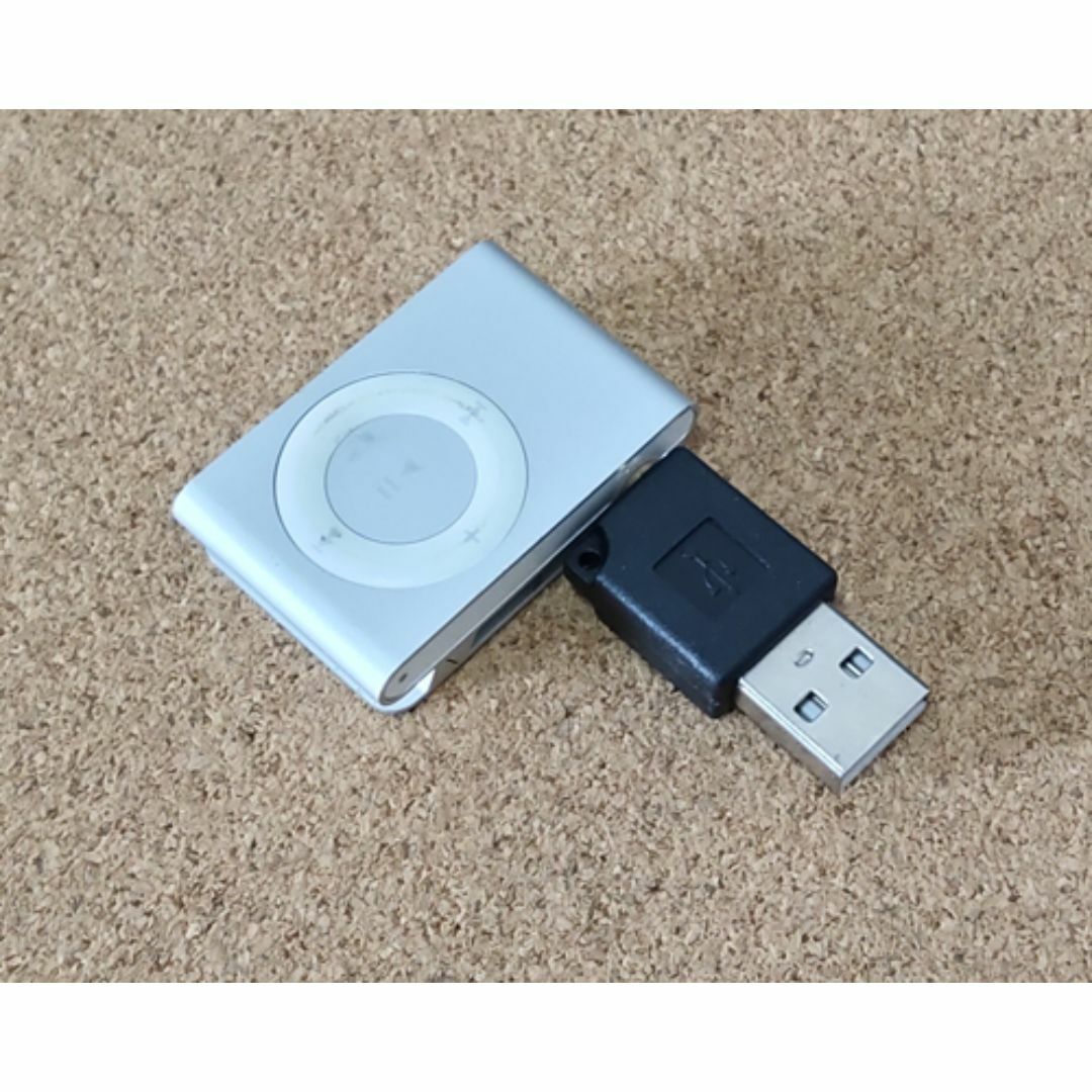 iPod shuffle 第2世代専用 充電・データ転送USBアダプタ スマホ/家電/カメラのオーディオ機器(ポータブルプレーヤー)の商品写真