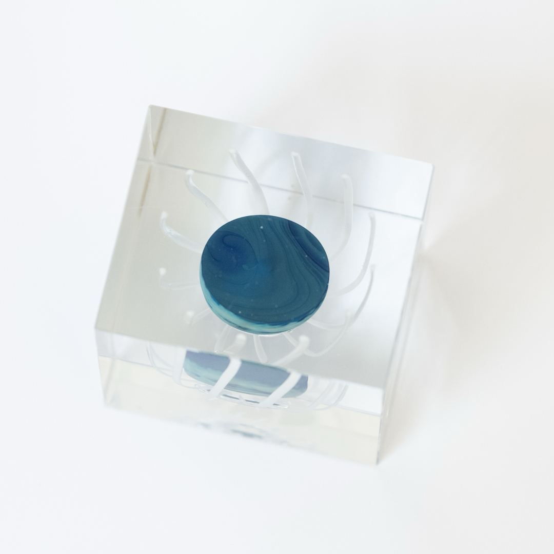 iittala(イッタラ)のiittala Oiva Toikka Cube 1990 アニュアルキューブ エンタメ/ホビーの美術品/アンティーク(ガラス)の商品写真