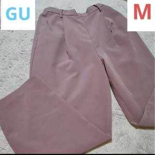 ジーユー(GU)の美品 ジーユー テーパードパンツ ドレープ 春パンツ ピンク Mサイズ(カジュアルパンツ)