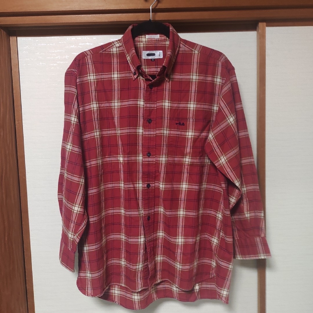 FILA フィラ  ロゴ刺繍  ボタンダウン コットン 長袖シャツ  M メンズのトップス(Tシャツ/カットソー(七分/長袖))の商品写真