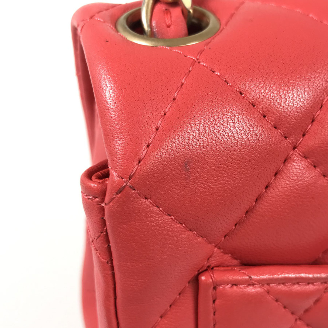 CHANEL(シャネル)のシャネル マトラッセ ミニ ショルダーバッグ レディースのバッグ(ショルダーバッグ)の商品写真