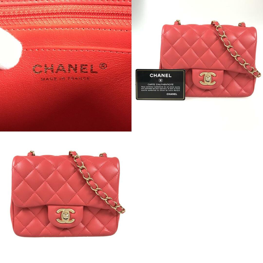 CHANEL(シャネル)のシャネル マトラッセ ミニ ショルダーバッグ レディースのバッグ(ショルダーバッグ)の商品写真