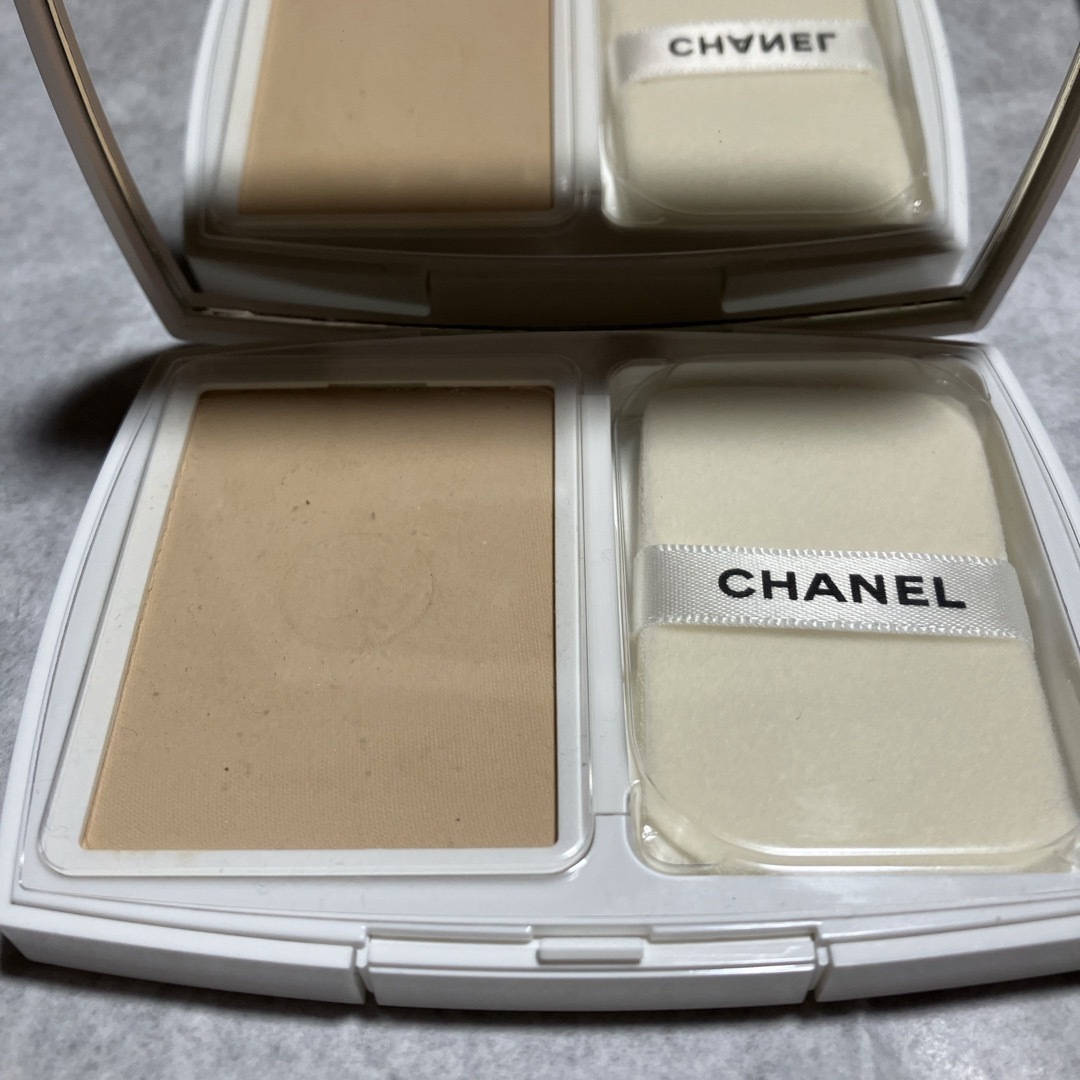 CHANEL(シャネル)のシャネル　ル　ブラントニング　コンパクト　BD21 コスメ/美容のベースメイク/化粧品(ファンデーション)の商品写真