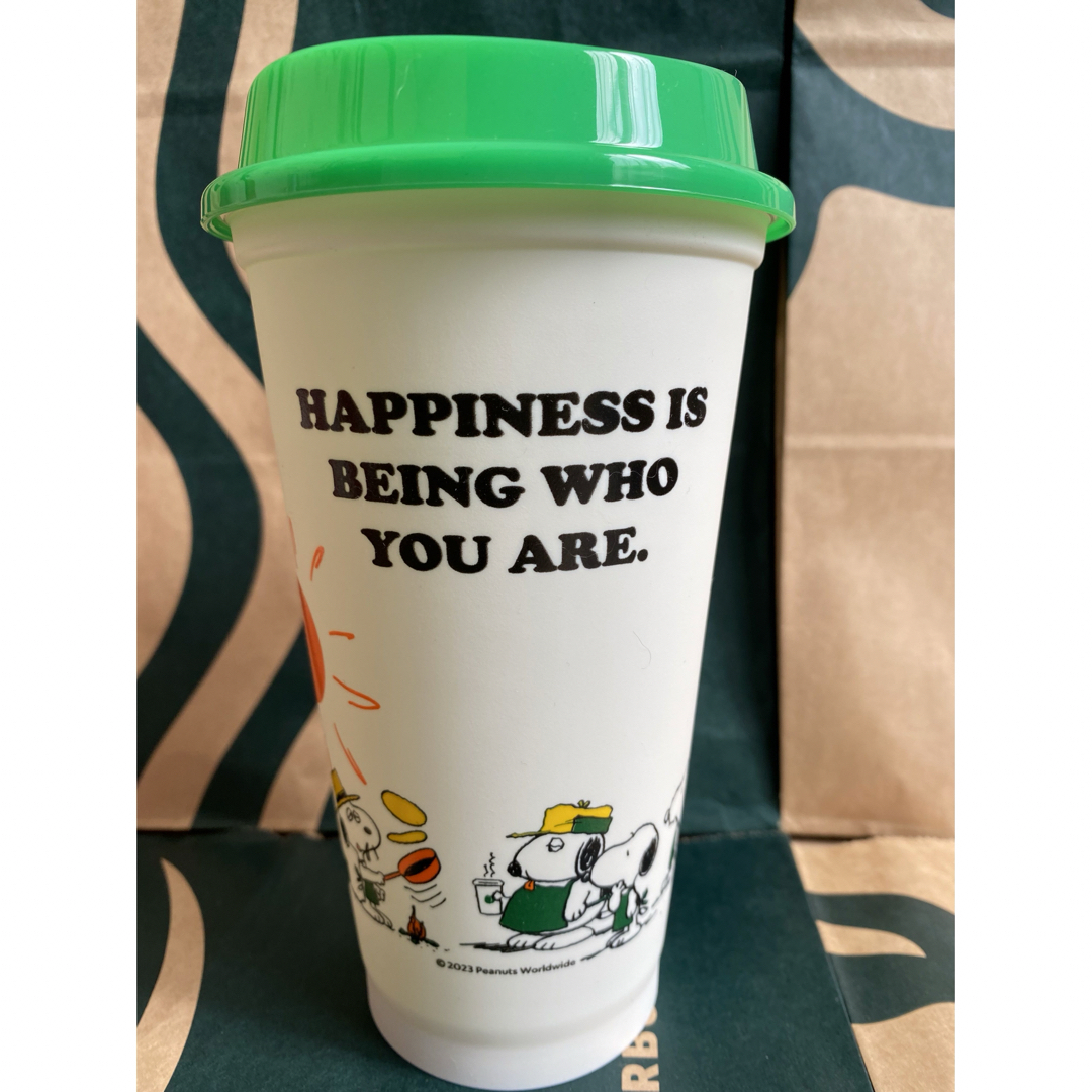 Starbucks Coffee(スターバックスコーヒー)のリユーザブルカップ オフホワイト PEANUTS Snoopy Brothers インテリア/住まい/日用品のキッチン/食器(タンブラー)の商品写真