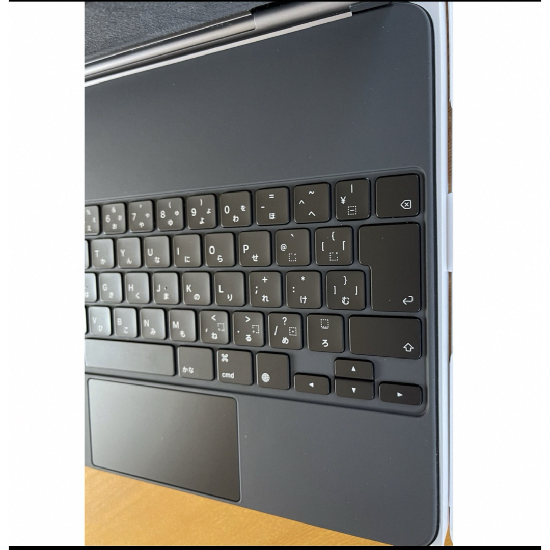 Apple(アップル)の12.9インチ iPad Pro用 Magic Keyboard 第6世代  スマホ/家電/カメラのPC/タブレット(その他)の商品写真