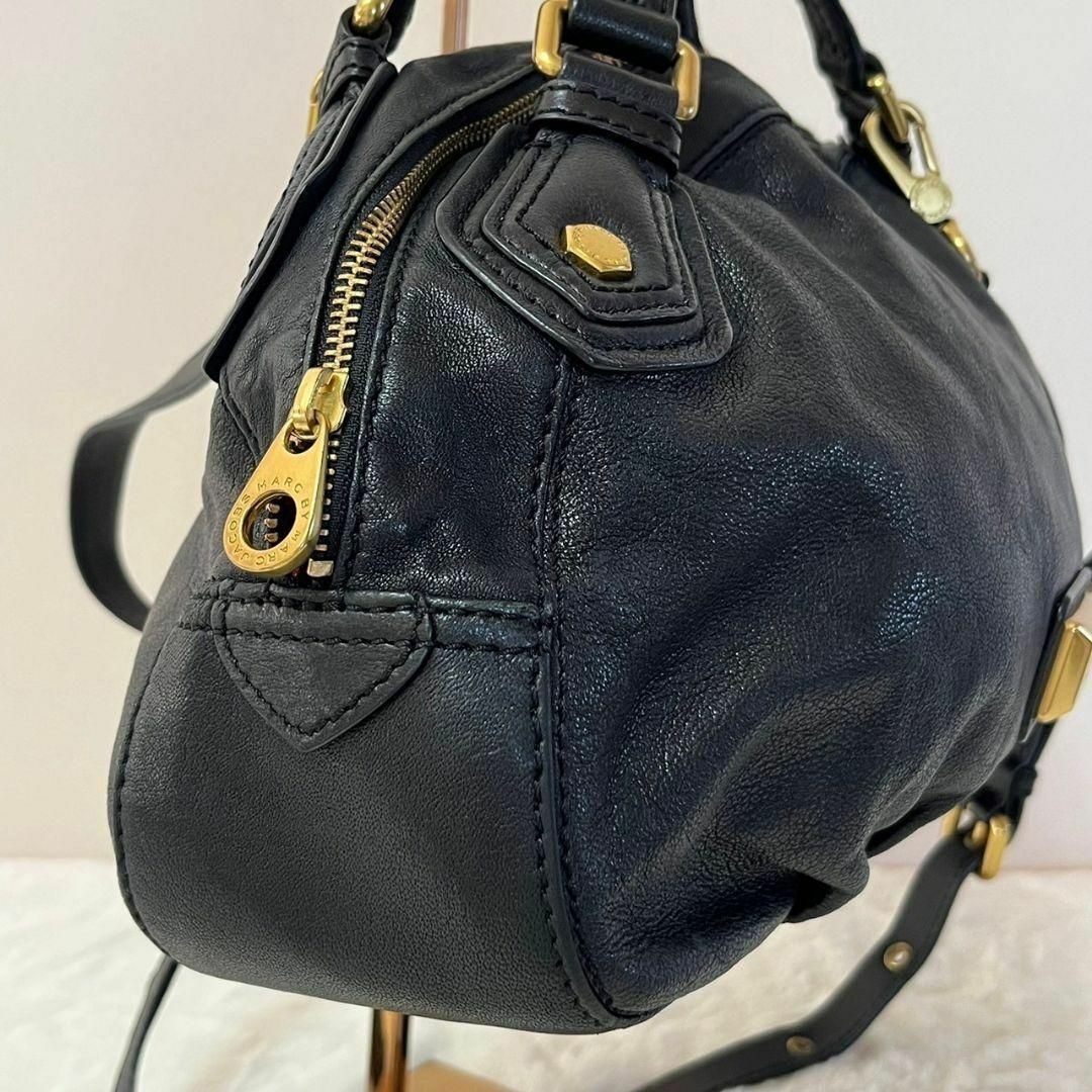 MARC BY MARC JACOBS(マークバイマークジェイコブス)のMARC BY MARC JACOBS レザー 2way 黒 ショルダーバッグ レディースのバッグ(トートバッグ)の商品写真