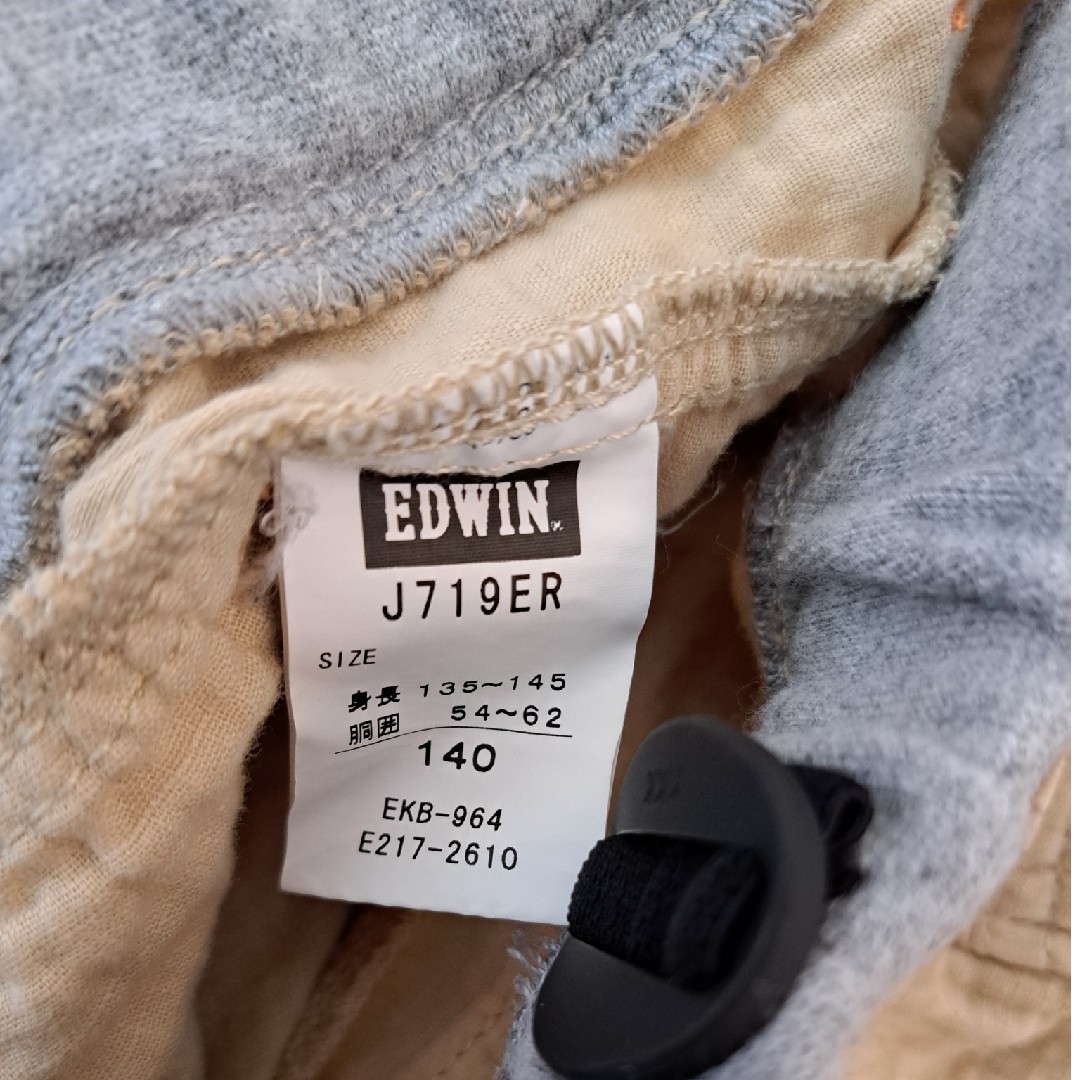 EDWIN(エドウィン)のエドウィン　ハーフパンツ　140 キッズ/ベビー/マタニティのキッズ服男の子用(90cm~)(パンツ/スパッツ)の商品写真