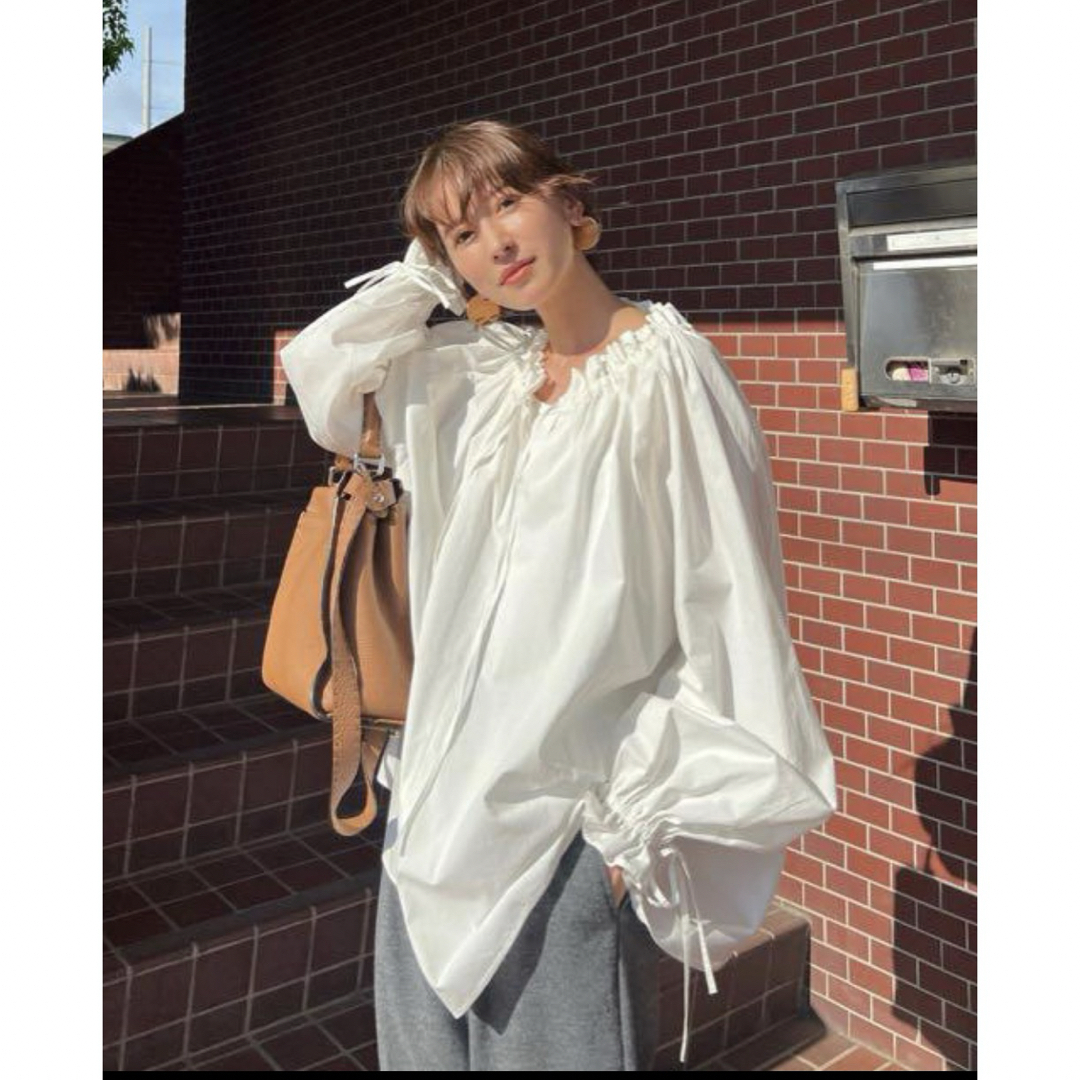 CLANE(クラネ)のCLANE  2WAY OFF SHOULDER TOPS レディースのトップス(シャツ/ブラウス(長袖/七分))の商品写真