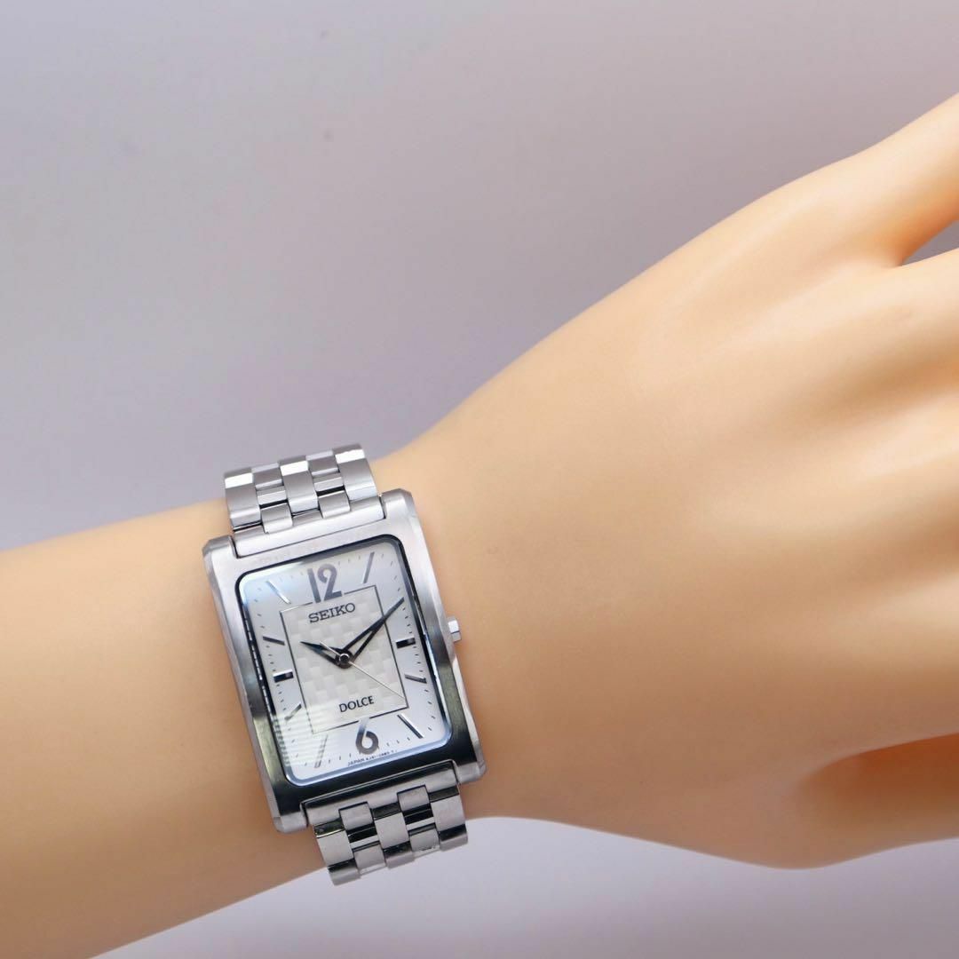 SEIKO(セイコー)の美品 SEIKO DOLCE スクエア シルバー クォーツ メンズ腕時計 817 レディースのファッション小物(腕時計)の商品写真