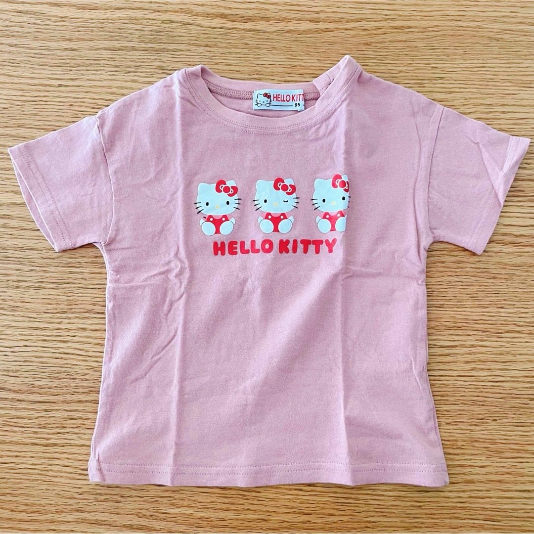 半袖Tシャツ　95サイズ　3枚セット キッズ/ベビー/マタニティのキッズ服女の子用(90cm~)(Tシャツ/カットソー)の商品写真