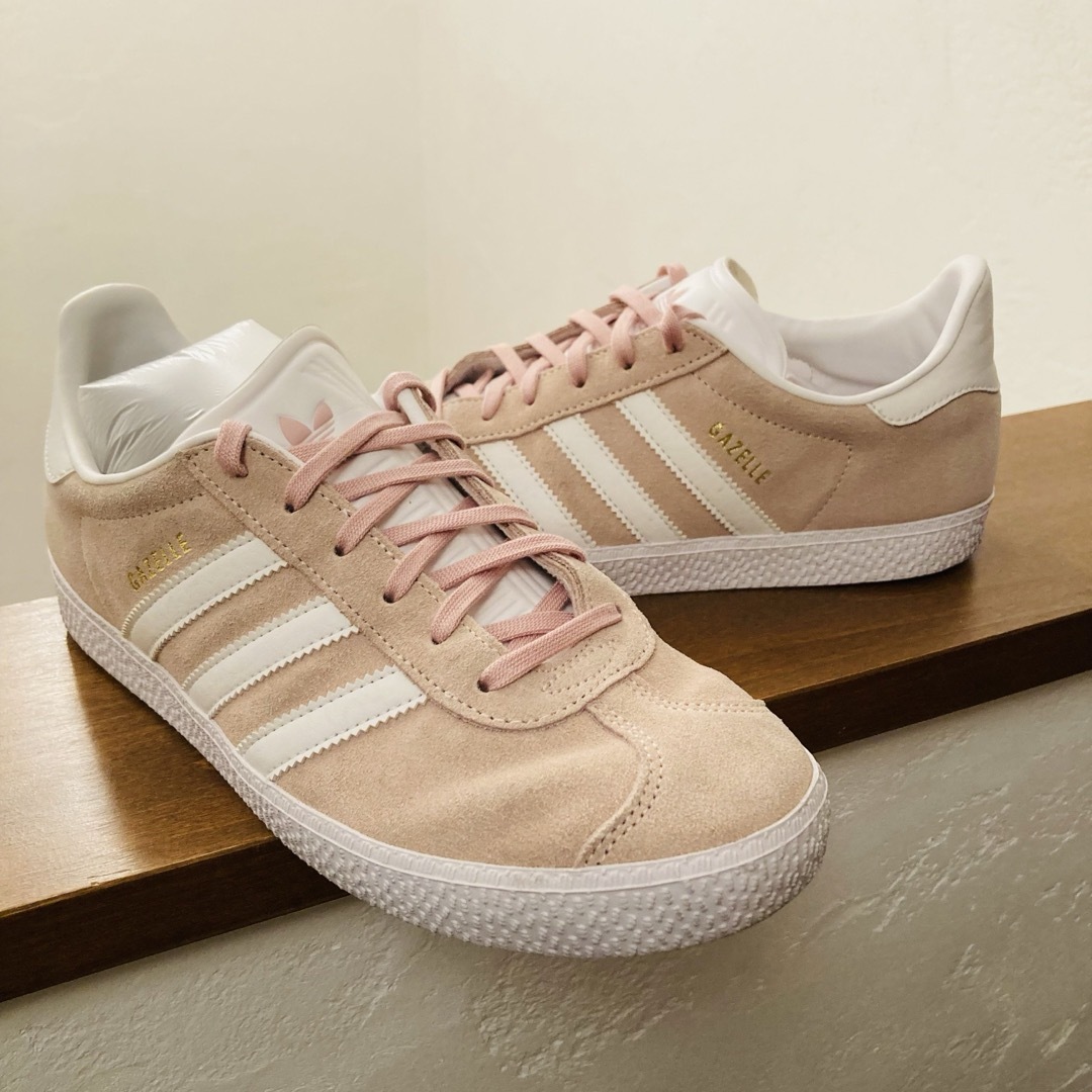 Originals（adidas）(オリジナルス)のアディダスオリジナルス GAZELLE J ガゼル BY9544 レディースの靴/シューズ(スニーカー)の商品写真