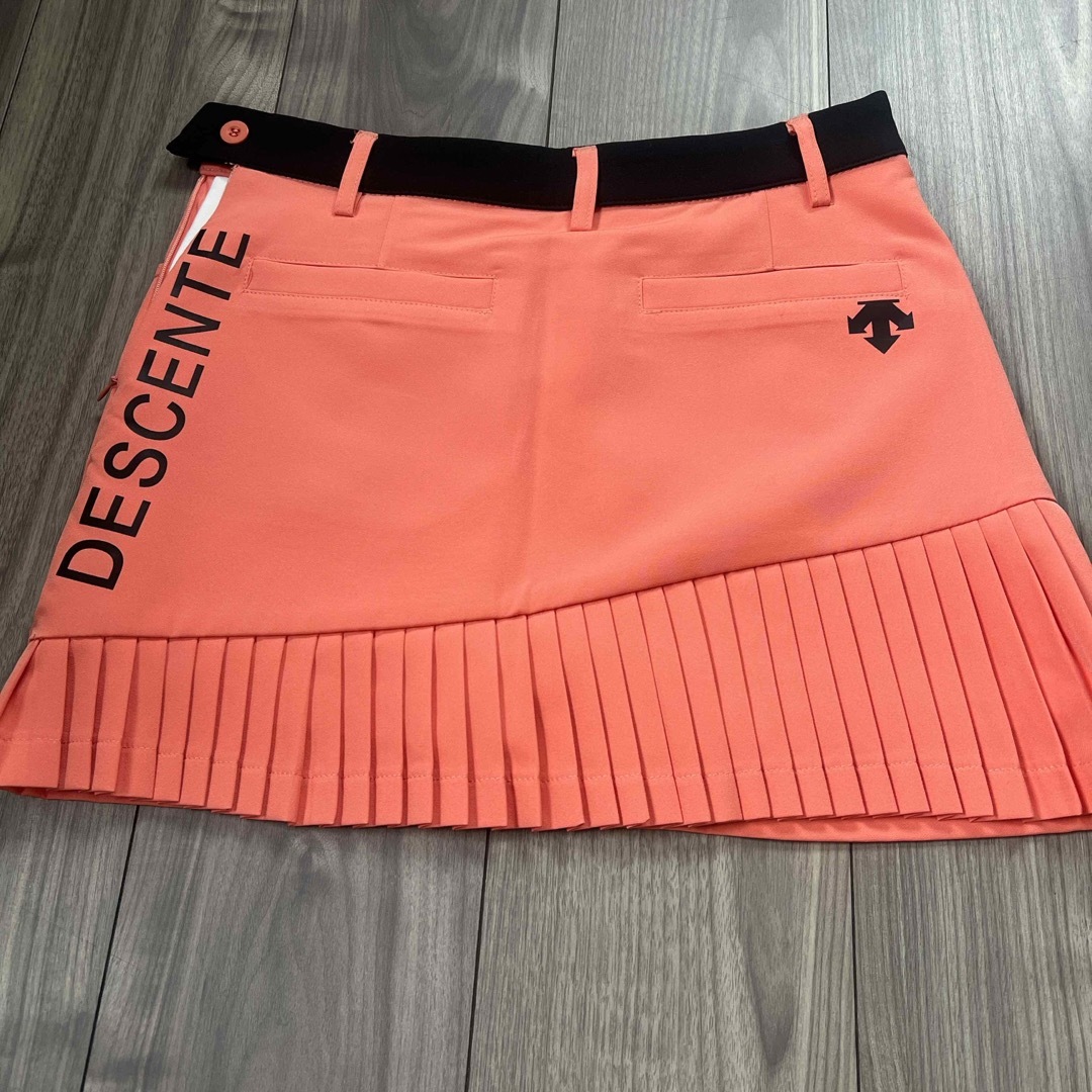 DESCENTE(デサント)のDESCENTEゴルフスカート スポーツ/アウトドアのゴルフ(ウエア)の商品写真