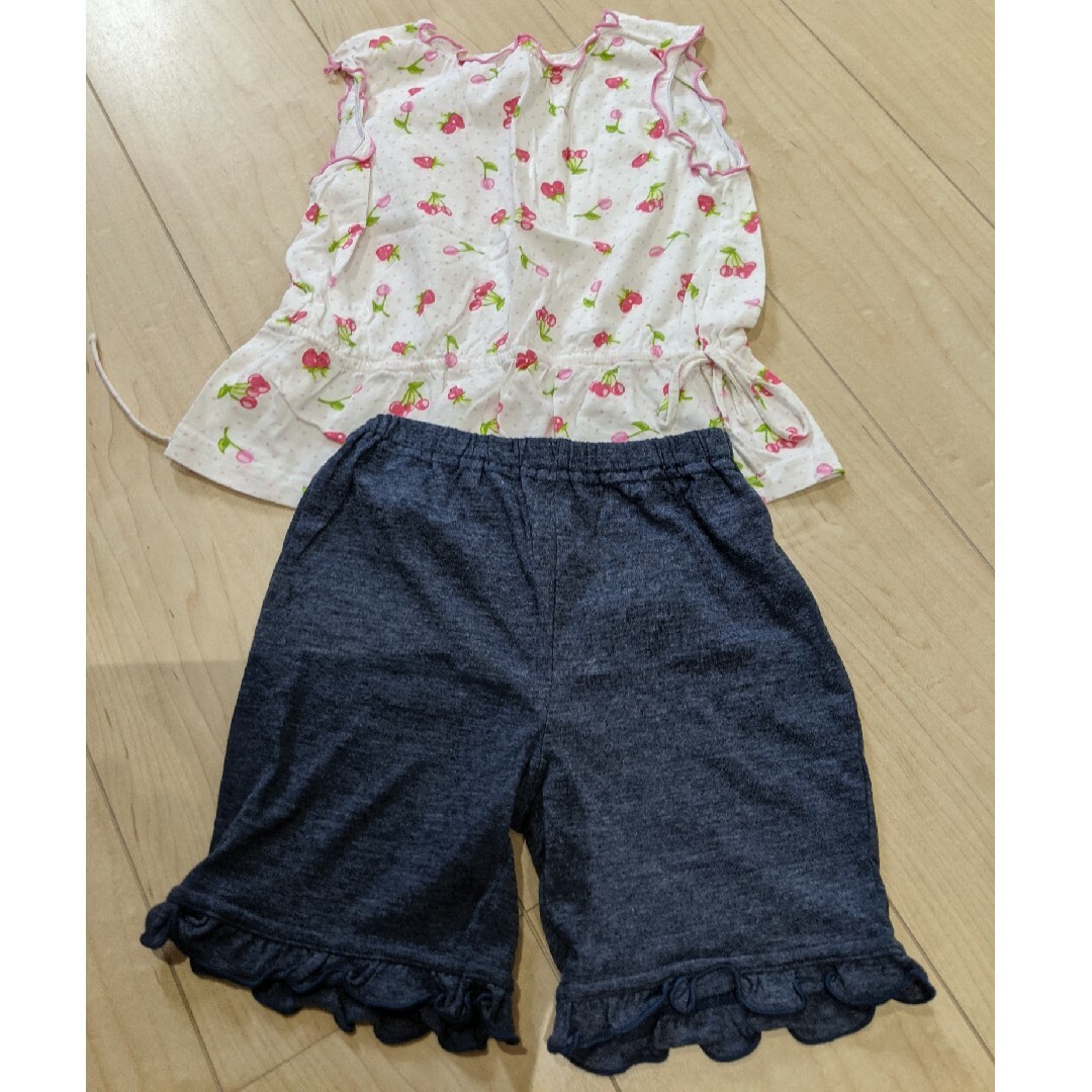 motherways(マザウェイズ)のmotherways　104サイズ　さくらんぼ上下セット キッズ/ベビー/マタニティのキッズ服女の子用(90cm~)(Tシャツ/カットソー)の商品写真