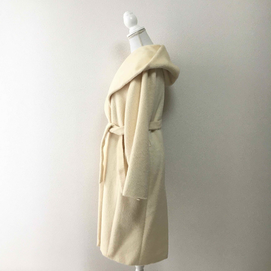 Max Mara(マックスマーラ)の美品　白タグ　MaxMara マックスマーラ  アルパカ　シャギー　コート レディースのジャケット/アウター(ロングコート)の商品写真