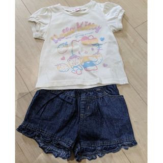 １００サイズ　キティちゃんTシャツ上下セット