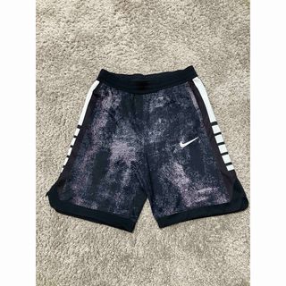 NIKE - NIKE  ナイキ　ハーフパンツ　ジュニア　L 