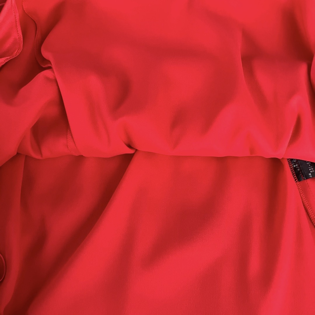 ADORE(アドーア)の✨新品✨ ADORE  マットジョーゼットスカート アシンメトリー　レッド レディースのスカート(ひざ丈スカート)の商品写真