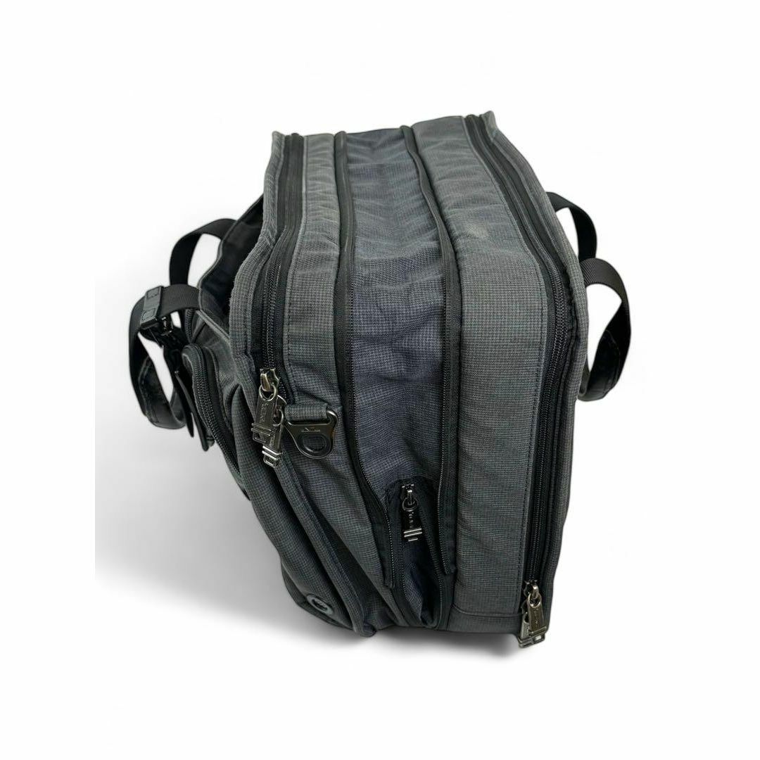 TUMI(トゥミ)の【レア】TUMIトゥミALPHA アルファ　グレー 2Way ショルダーバッグ メンズのバッグ(ビジネスバッグ)の商品写真