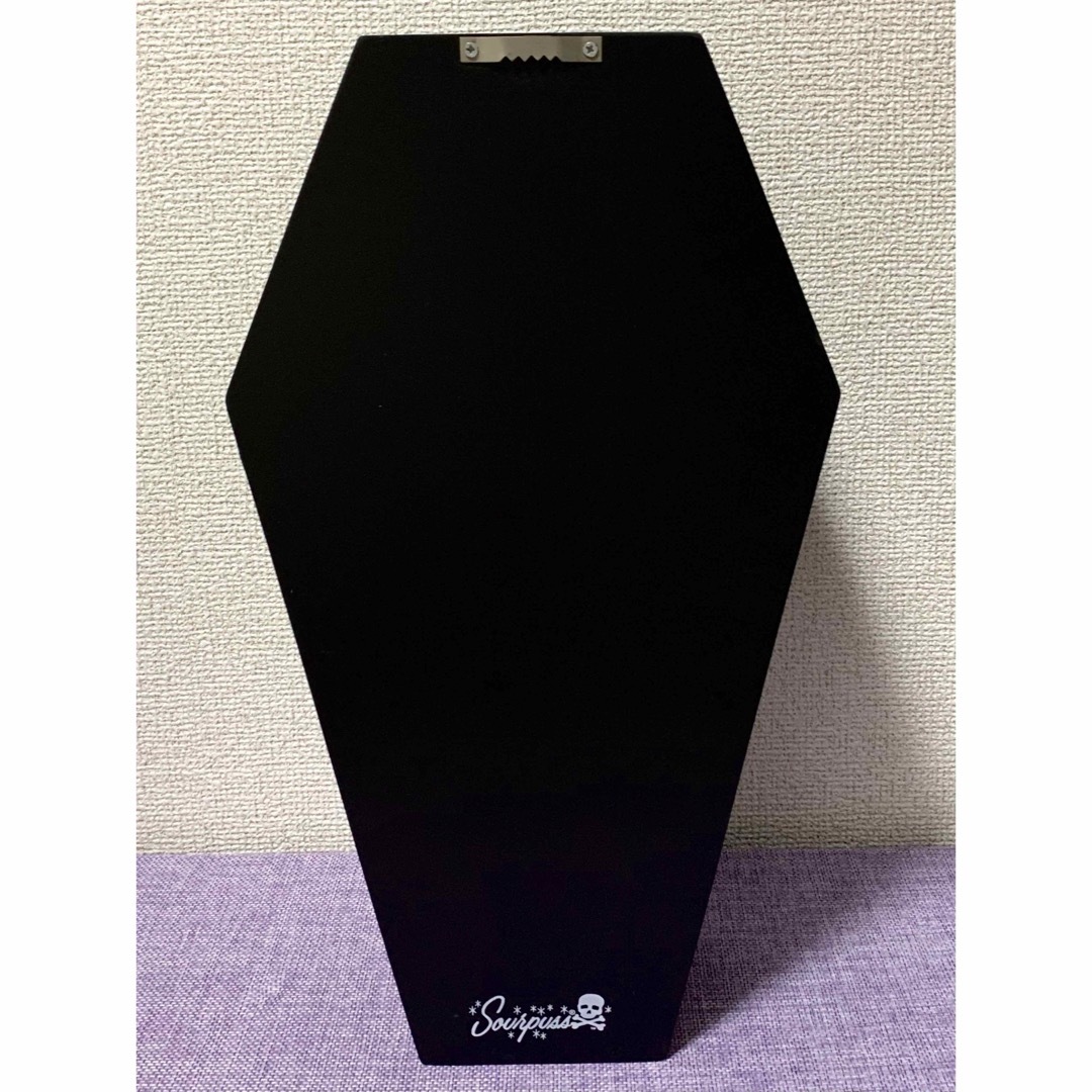 SOURPUSS CLOTHING COFFIN SHELF BLACK インテリア/住まい/日用品の収納家具(棚/ラック/タンス)の商品写真