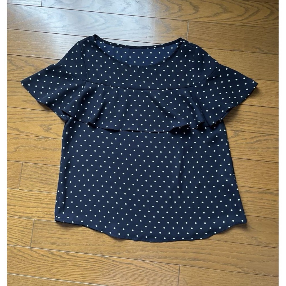 GU 春服・初服　オシャレ　レディース　水玉 レディースのトップス(シャツ/ブラウス(半袖/袖なし))の商品写真