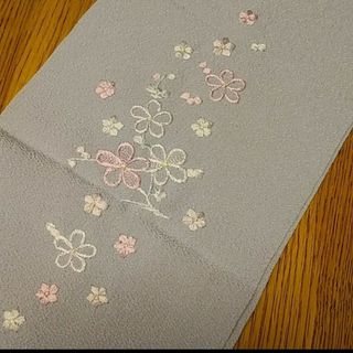 半襟　刺繍　落ち着いた紫(和装小物)