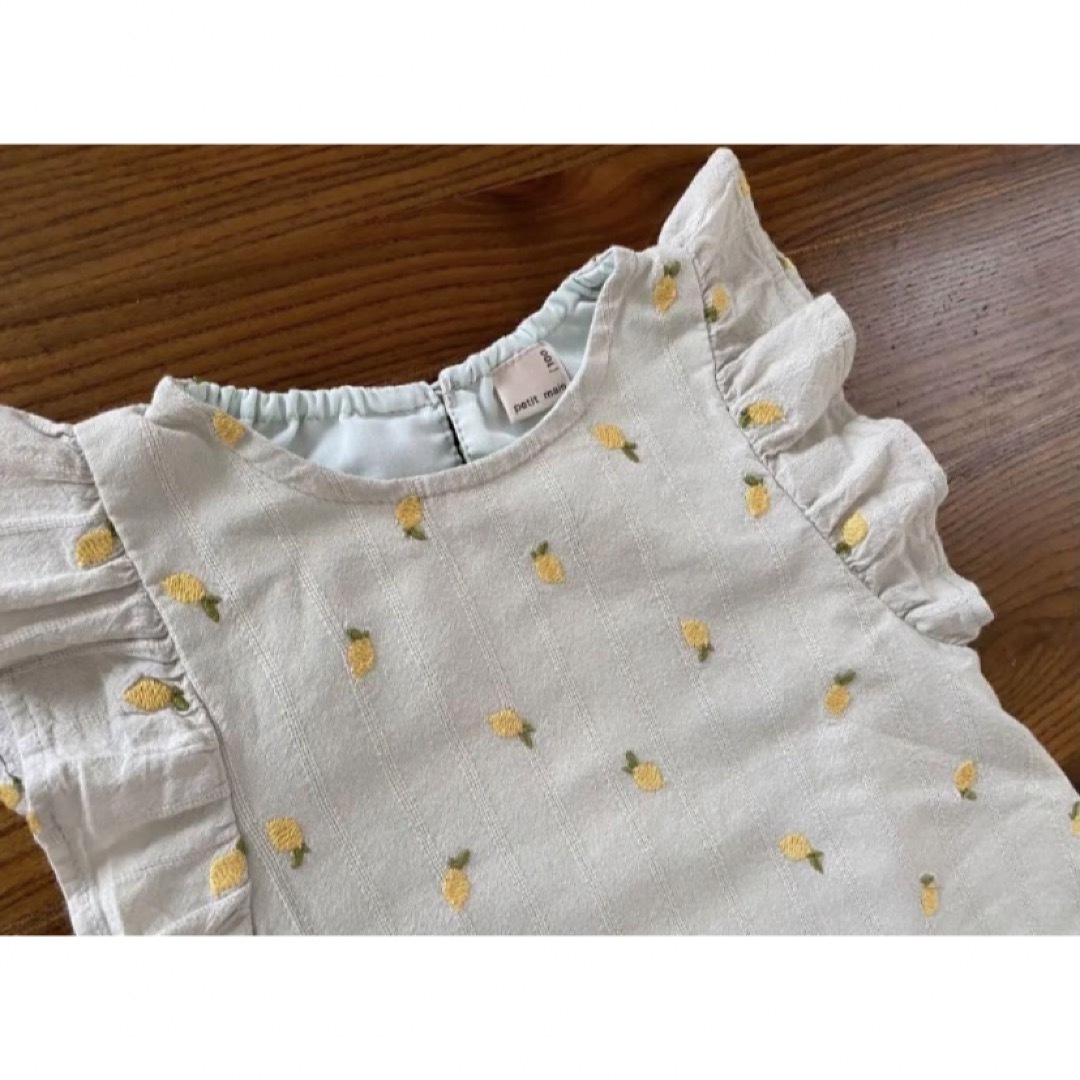 petit main(プティマイン)のpetit main レモン柄ブラウス 100 キッズ/ベビー/マタニティのキッズ服女の子用(90cm~)(Tシャツ/カットソー)の商品写真