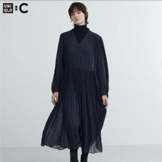 ユニクロ(UNIQLO)のユニクロシー　シフォンプリーツワンピース(ひざ丈ワンピース)