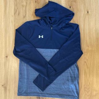 アンダーアーマー(UNDER ARMOUR)のアンダーアーマー パーカー 150 YLG(Tシャツ/カットソー)