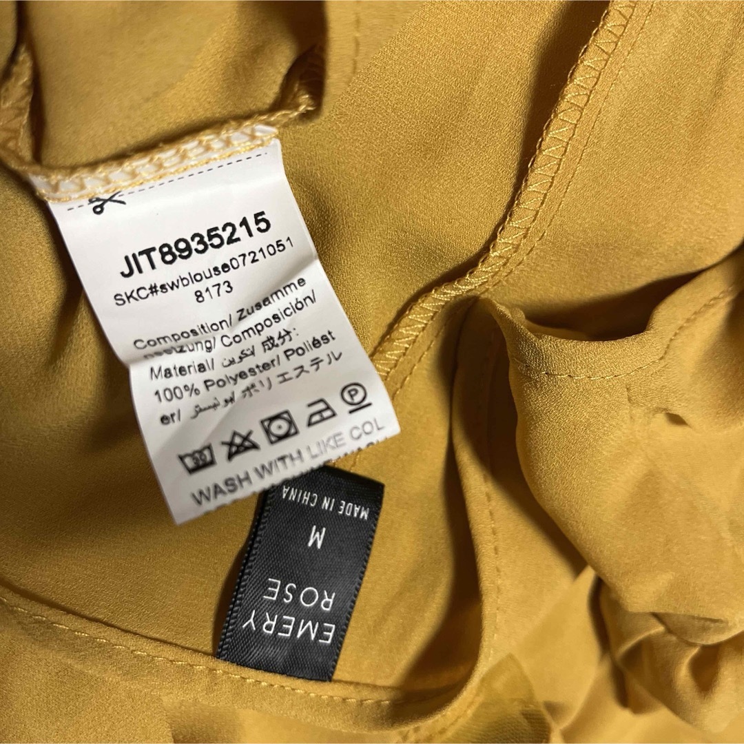 EMERY(エメリー)のレディース　EMERY ROSE 黄色　M〜 L L 半袖　袖ゆらり　トップス メンズのトップス(Tシャツ/カットソー(半袖/袖なし))の商品写真