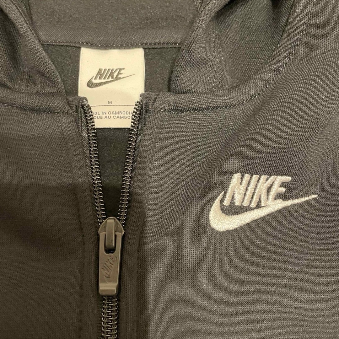 NIKE(ナイキ)のNIKE ジャンパー パーカー キッズ/ベビー/マタニティのキッズ服男の子用(90cm~)(ジャケット/上着)の商品写真