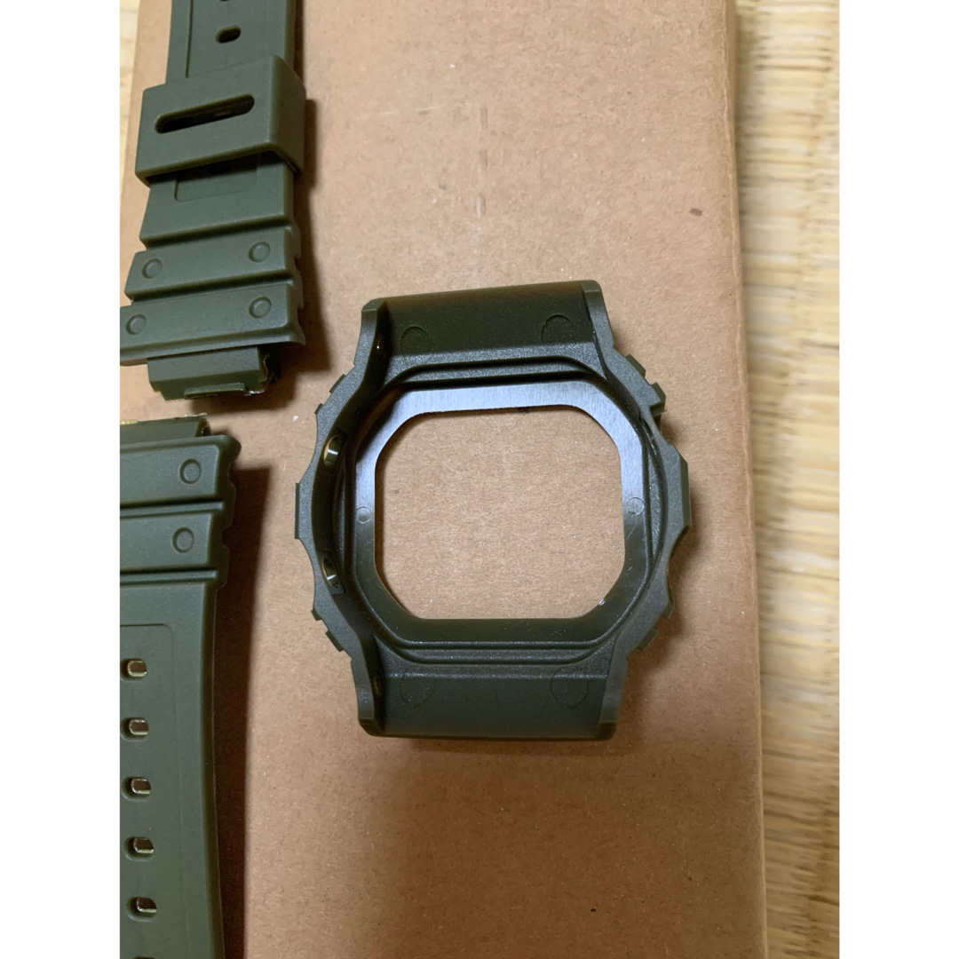 DW-5600系　ベルベゼ　ベルト　バンド　ベゼル　アーミーグリーン　緑 メンズの時計(ラバーベルト)の商品写真