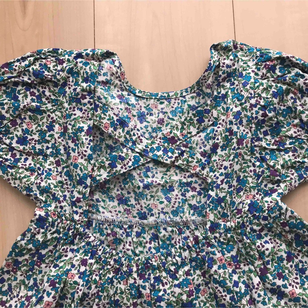 韓国子供服 花柄ワンピース 美品 キッズ/ベビー/マタニティのキッズ服女の子用(90cm~)(ワンピース)の商品写真