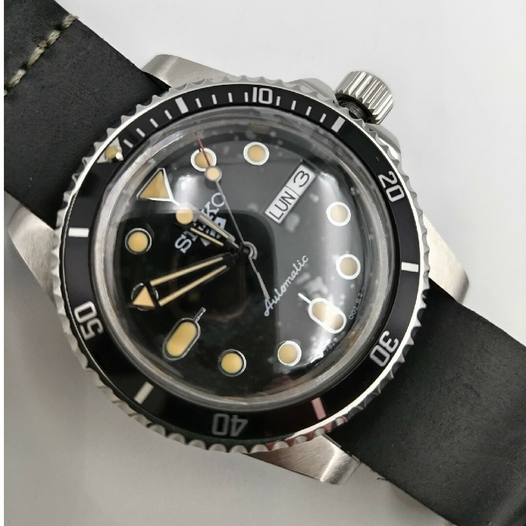 新品カスタムSEIKOMOD 39.5mm黒サブ ビンテージNH35機械式 メンズの時計(腕時計(アナログ))の商品写真