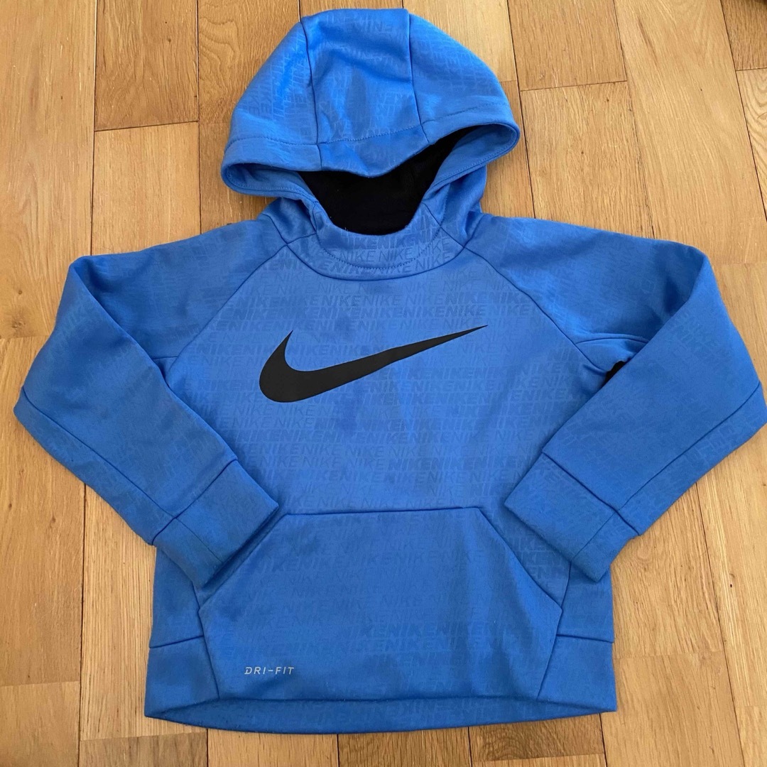 NIKE(ナイキ)の子供服 トレーナー キッズ/ベビー/マタニティのキッズ服男の子用(90cm~)(Tシャツ/カットソー)の商品写真