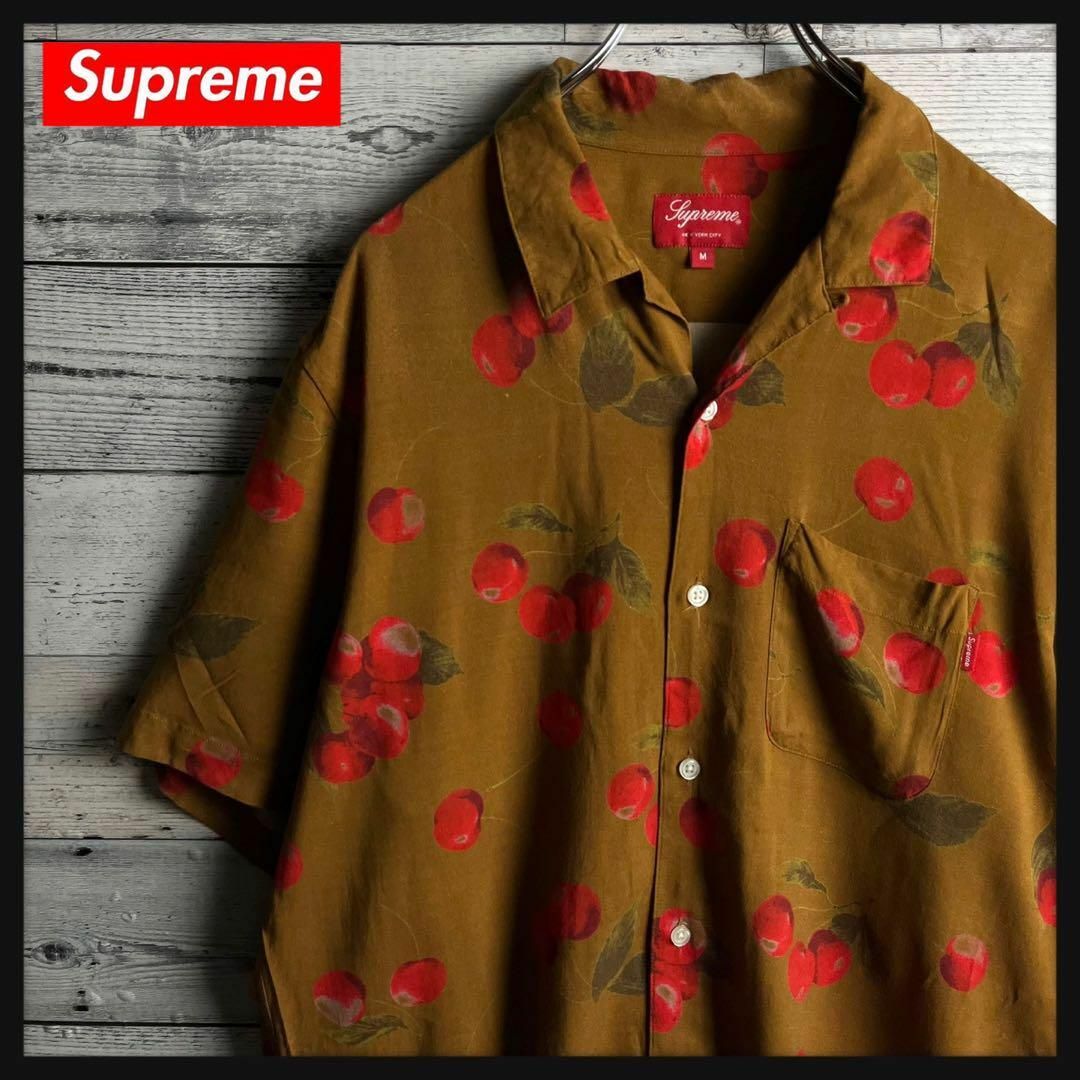 Supreme(シュプリーム)の【希少】シュプリーム☆ ワンポイントロゴ入り チェリー柄オープンカラーシャツ メンズのトップス(シャツ)の商品写真