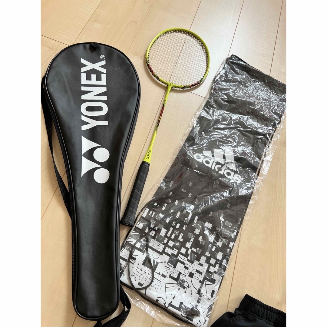 YONEX(ヨネックス)のバトミントン　ヨネックス　まとめ売り　ラケット　ゴーセン　ユニフォーム スポーツ/アウトドアのスポーツ/アウトドア その他(バドミントン)の商品写真