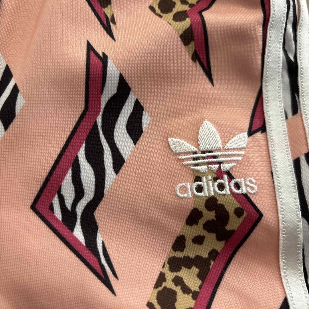 adidas(アディダス)のadidas ベビー デザインジャージセットアップ キッズ/ベビー/マタニティのベビー服(~85cm)(その他)の商品写真