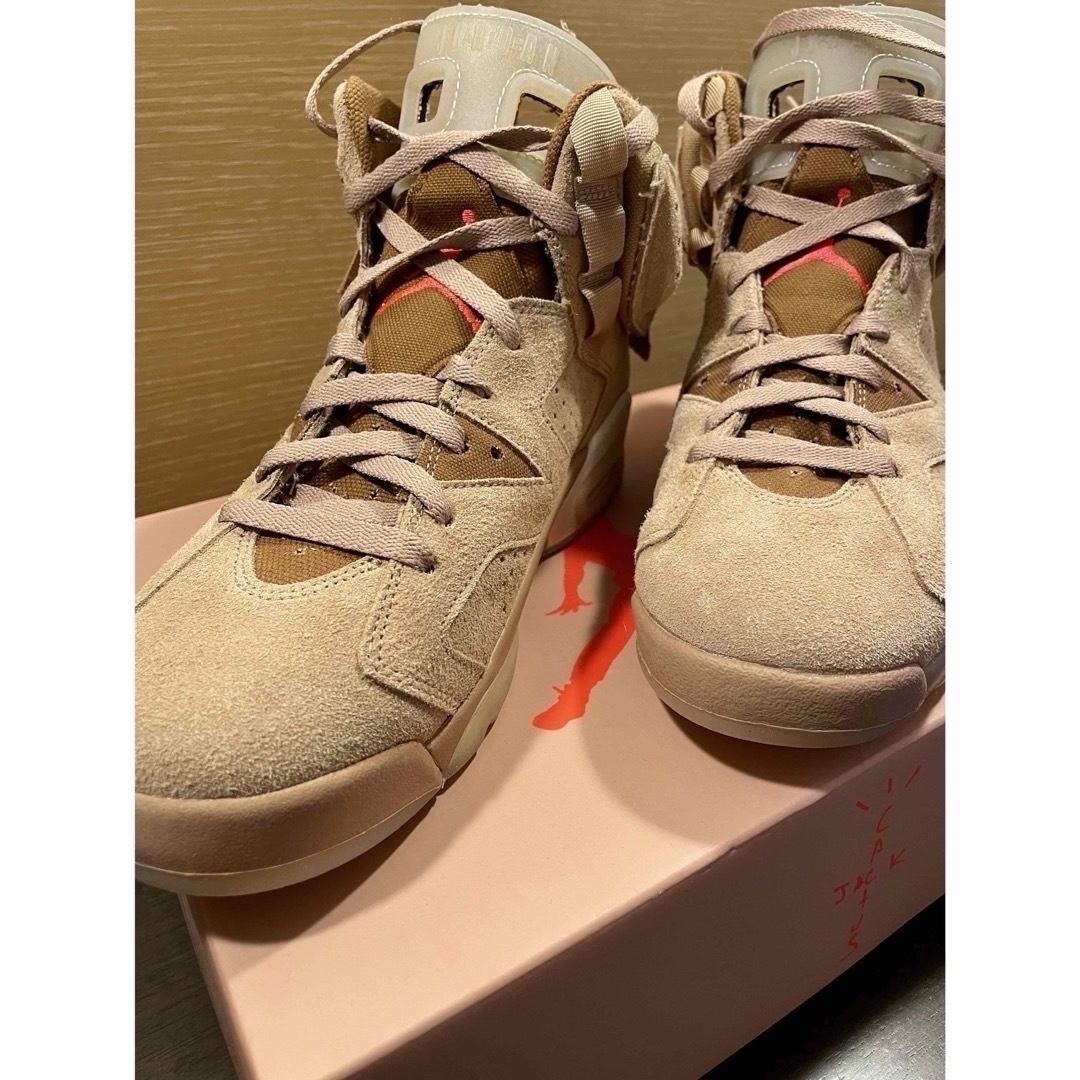 NIKE(ナイキ)のナイキ　Travis Scott x Nike Air Jordan 6 メンズの靴/シューズ(スニーカー)の商品写真