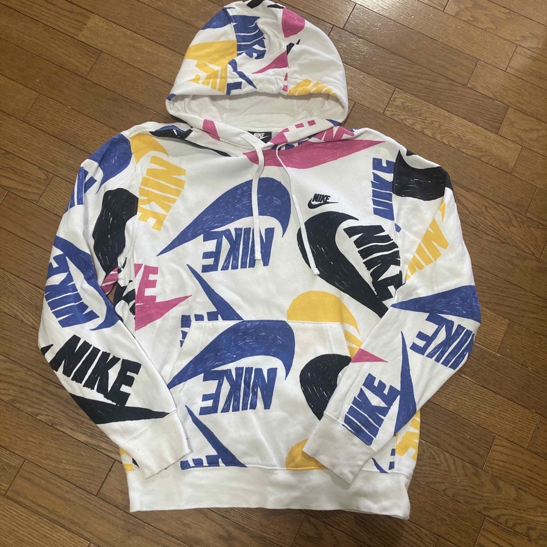 NIKE(ナイキ)のNIKE    ナイキ　パーカー　メンズ　M メンズのトップス(パーカー)の商品写真