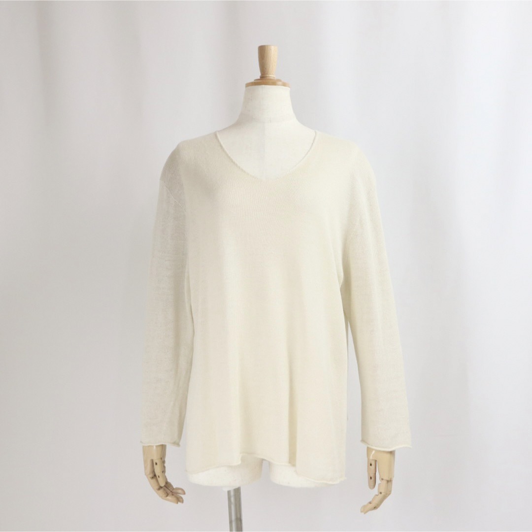 evam eva(エヴァムエヴァ)のevam eva washable linen v neck pullover レディースのトップス(ニット/セーター)の商品写真