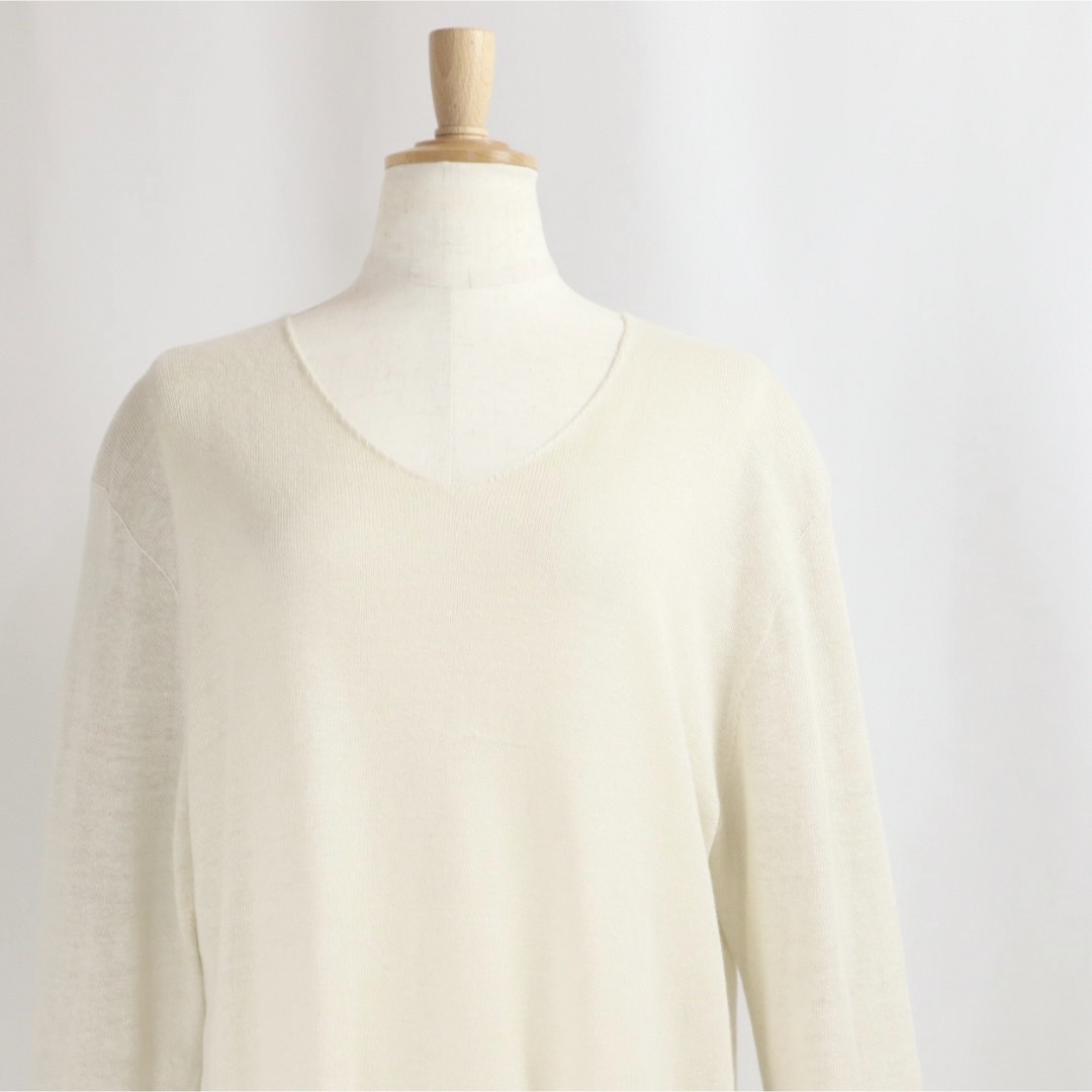 evam eva(エヴァムエヴァ)のevam eva washable linen v neck pullover レディースのトップス(ニット/セーター)の商品写真
