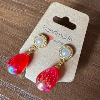 ハンドメイド　ピアス　ゴールド　パール　雫(ピアス)