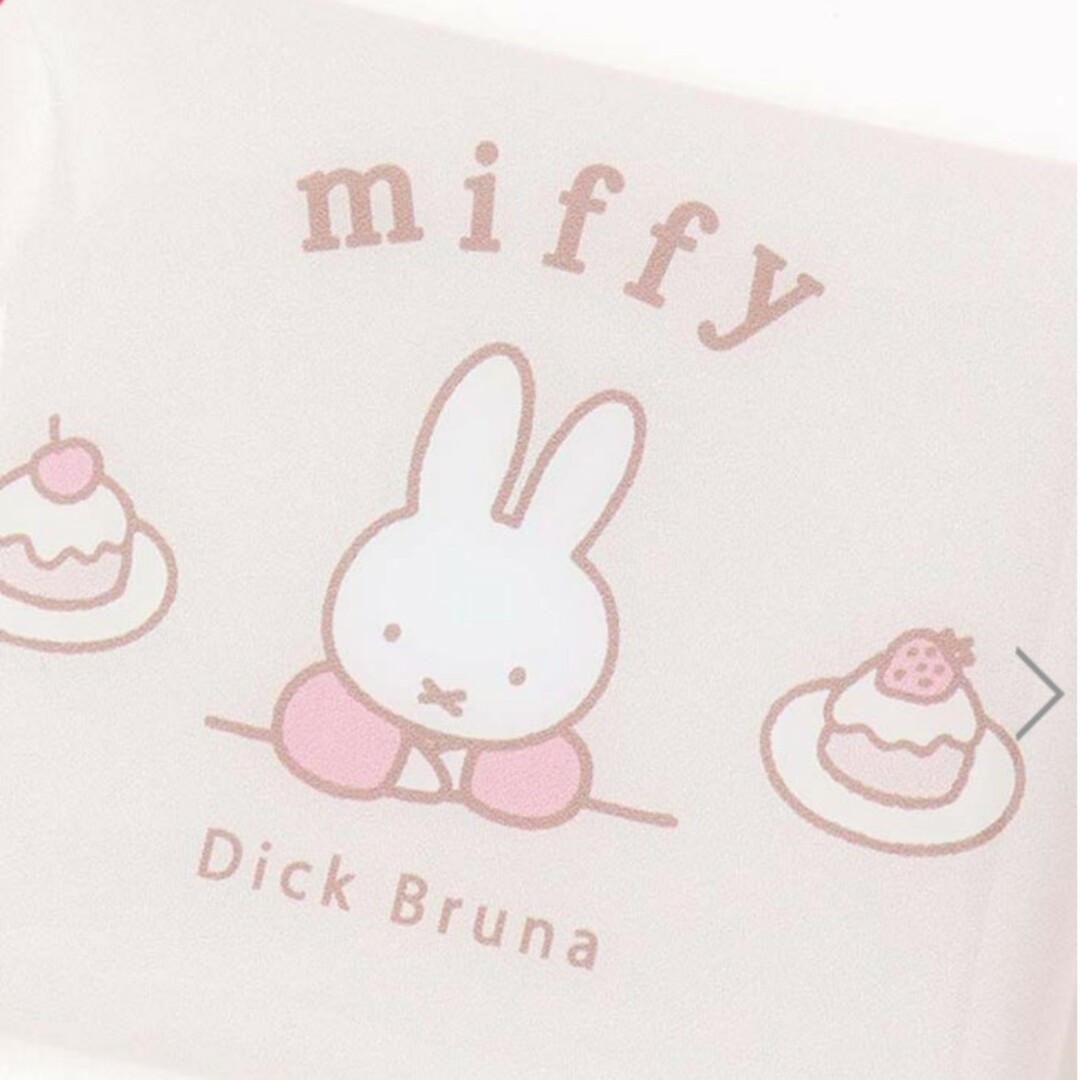 miffy(ミッフィー)の新品☆ミッフィーおいしいものクリアマルチケースSS レディースのファッション小物(ポーチ)の商品写真